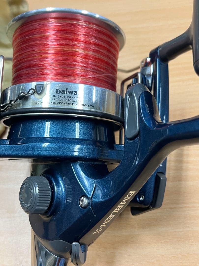 Daiwa EMBLEM-X 5000A フロントスプールリール