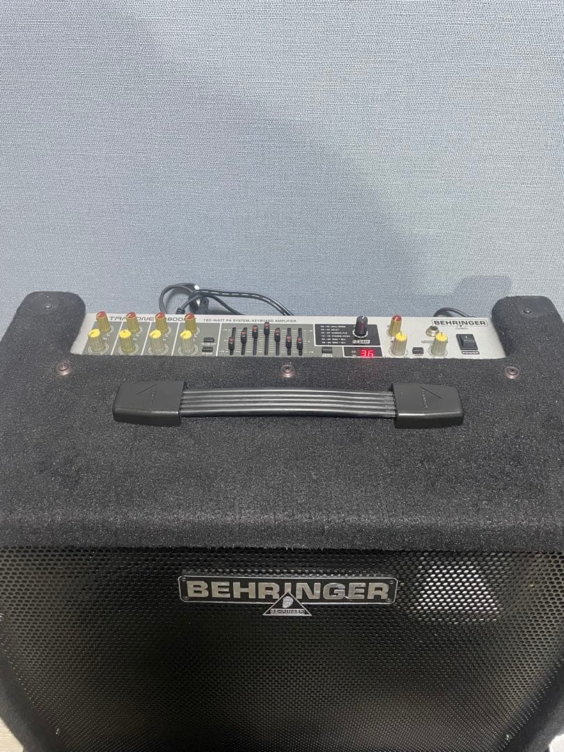 BEHRINGER Ultratone K1800FX アンプ