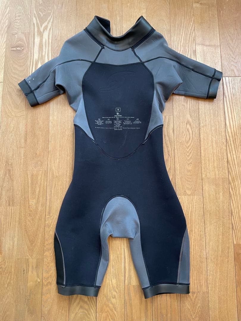 RIP CURL リップカール2mmスプリング 中古品　Sサイズ