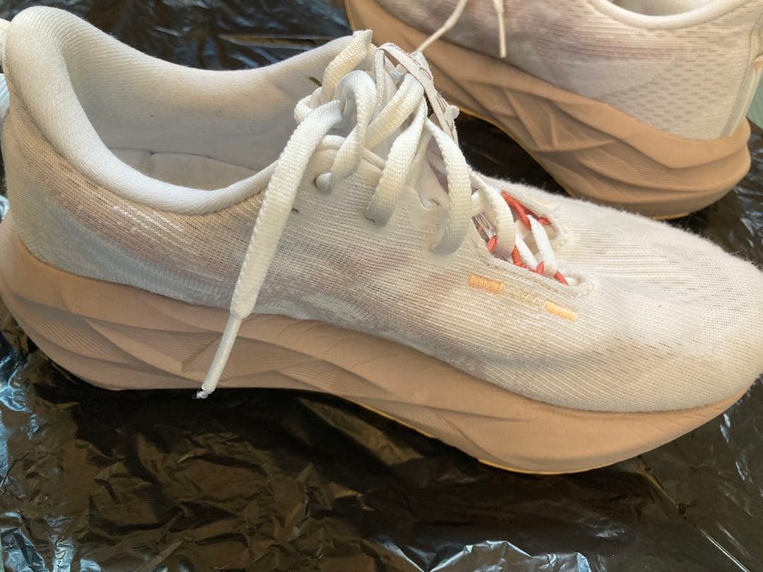 アシックス　ノヴァブラスト5 レディースワイド23.5センチ