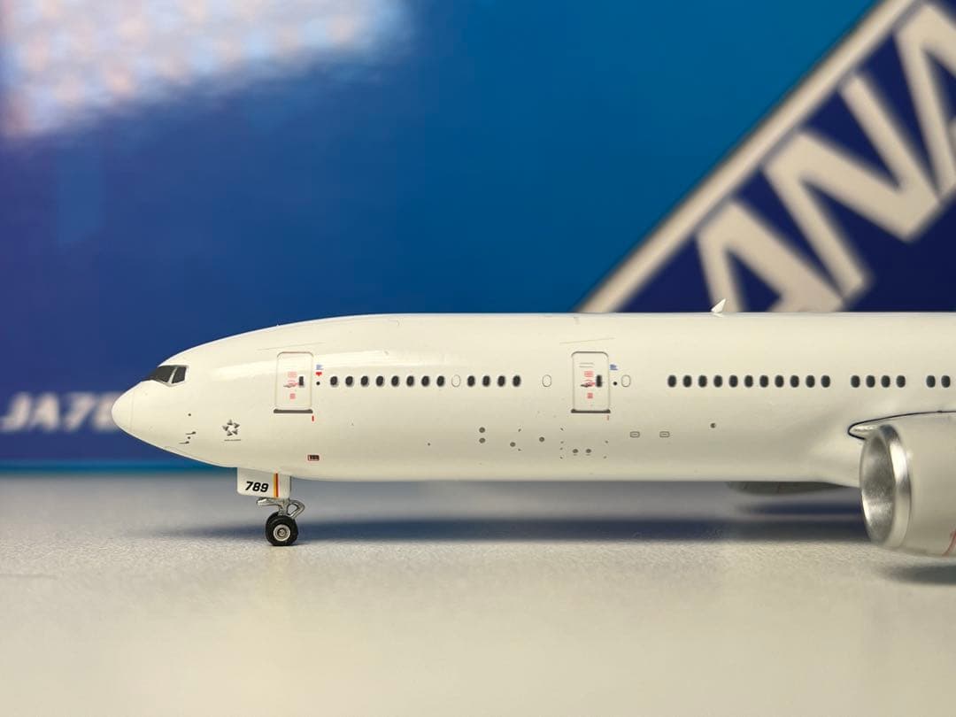 ANA 元「BB-8 ANA JET」B777-300ER｜1/400