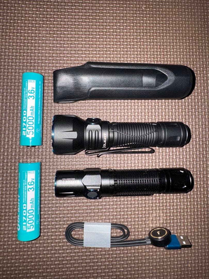 Olight オーライト Javelot とWarrior 3S懐中電灯セット