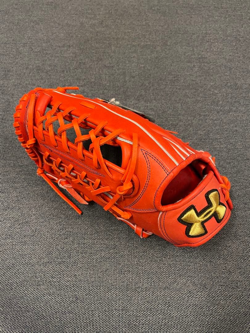 超希少！　新品　アンダーアーマー　アンディナイアブル　野球　硬式グローブ 一般用