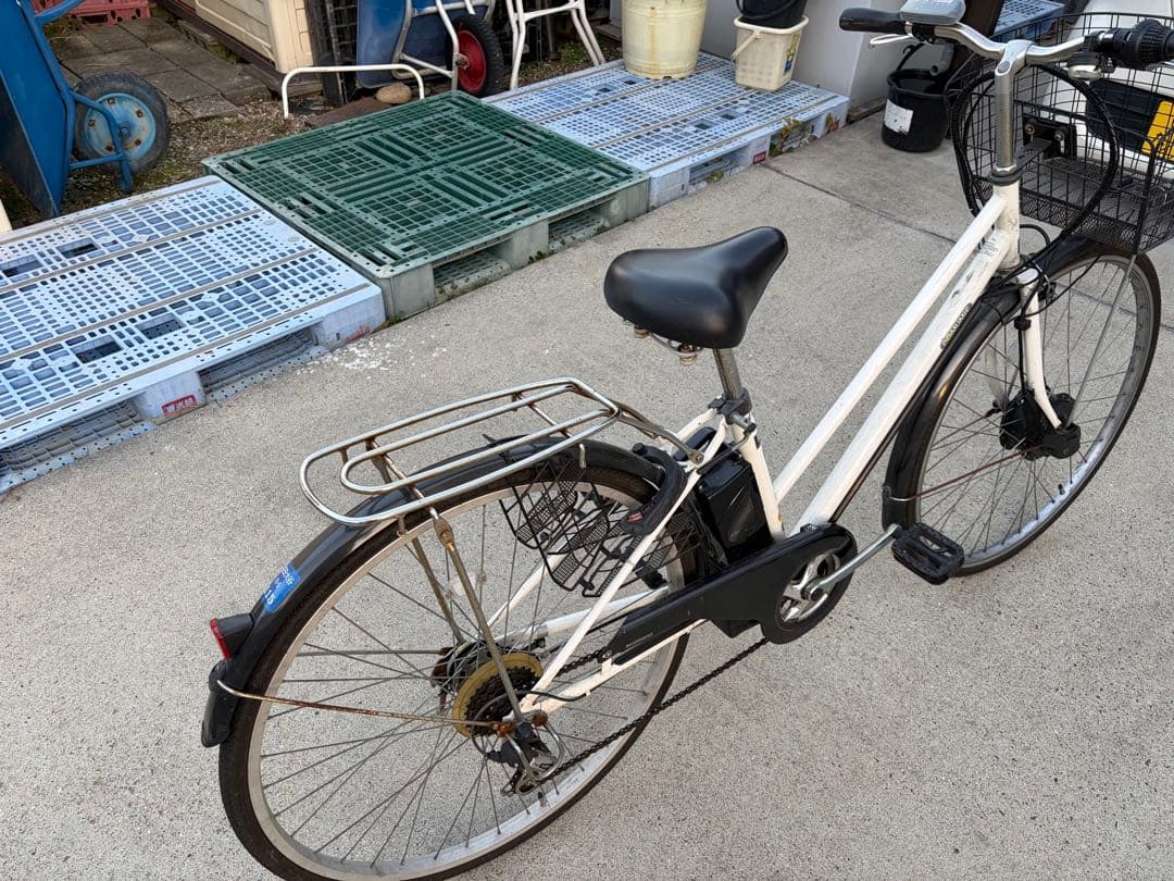 電動アシスト自転車 シティタイプ ホワイト
