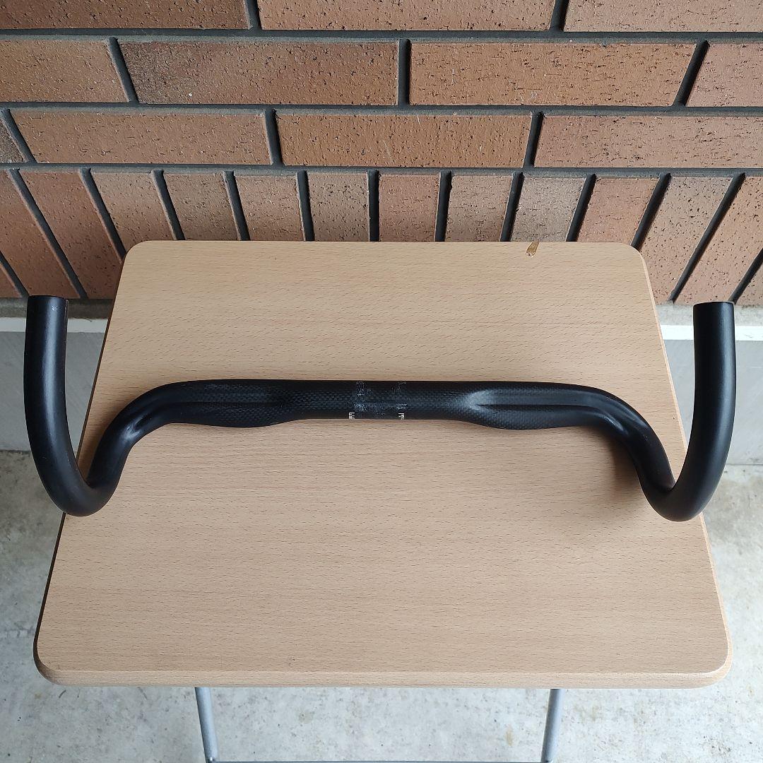 カーボン製ドロップハンドル