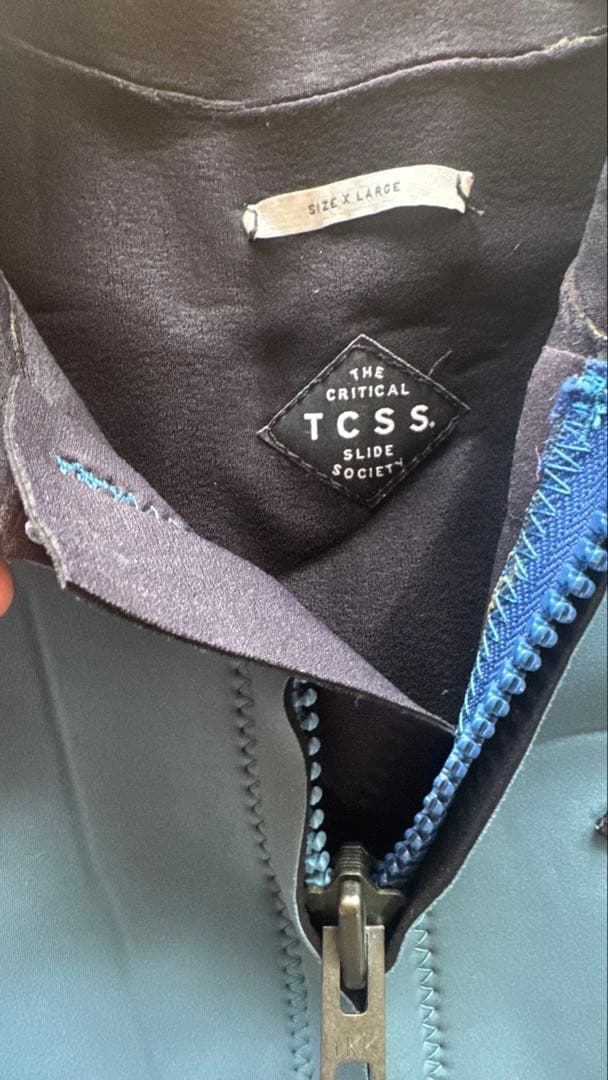 TCSS タッパー XLサイズ 青系
