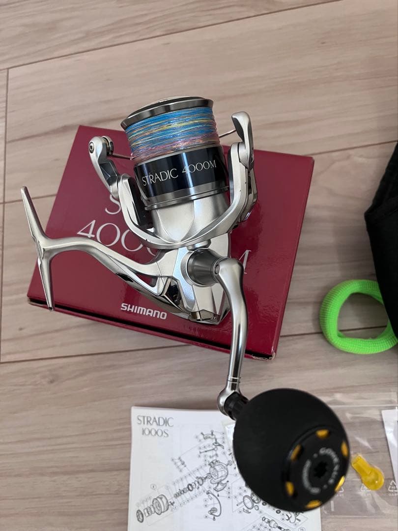 SHIMANOSTRADIC4000HG スピニングリール ゴメクサスノブ交換済