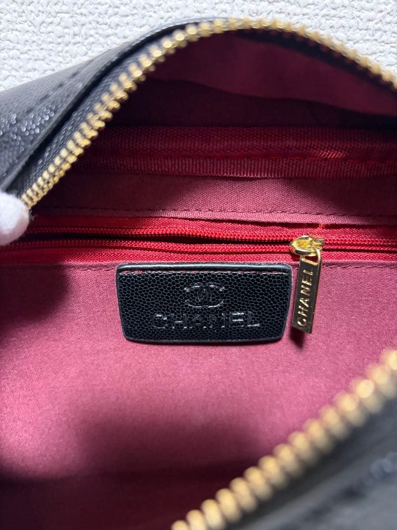 CHANEL ブラック キルティングハンドバッグ　ノベルティ