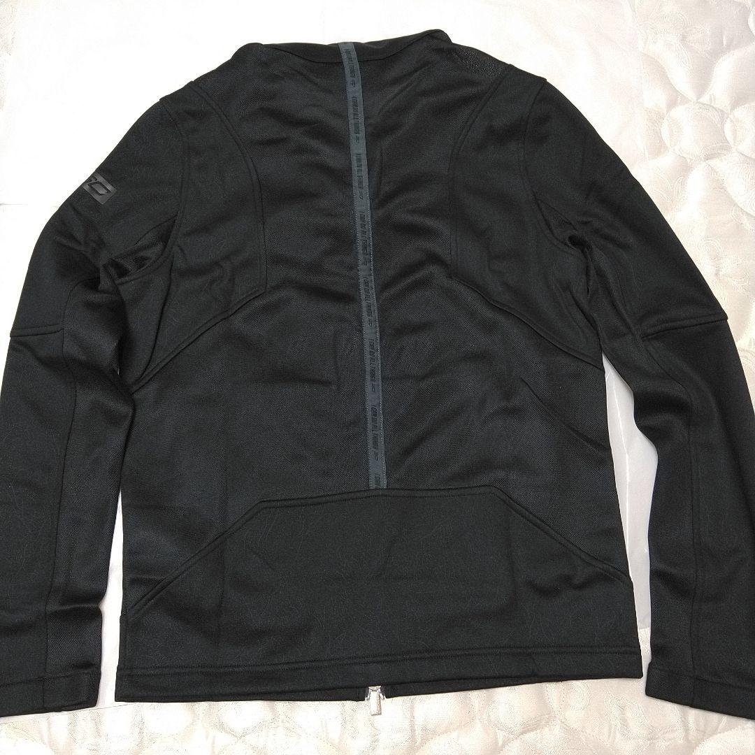 新品タグ付き　Under Armour ブラック ジャケット M