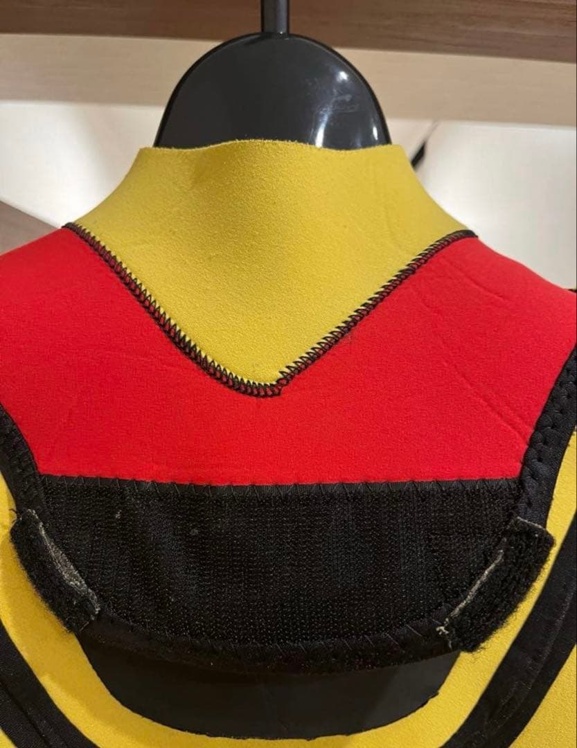 hurley ハーレー　ウェットスーツジャーフル
