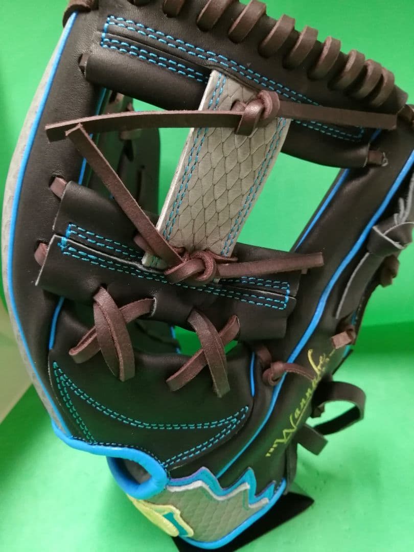 17.Wilsonワナビー軟式グラブ