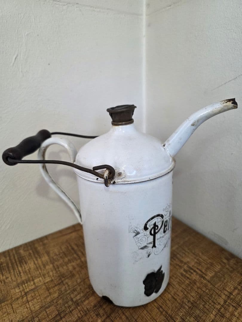 Z*i様 激レア　給油缶　ビンテージストーブ　石油ストーブ　琺瑯製