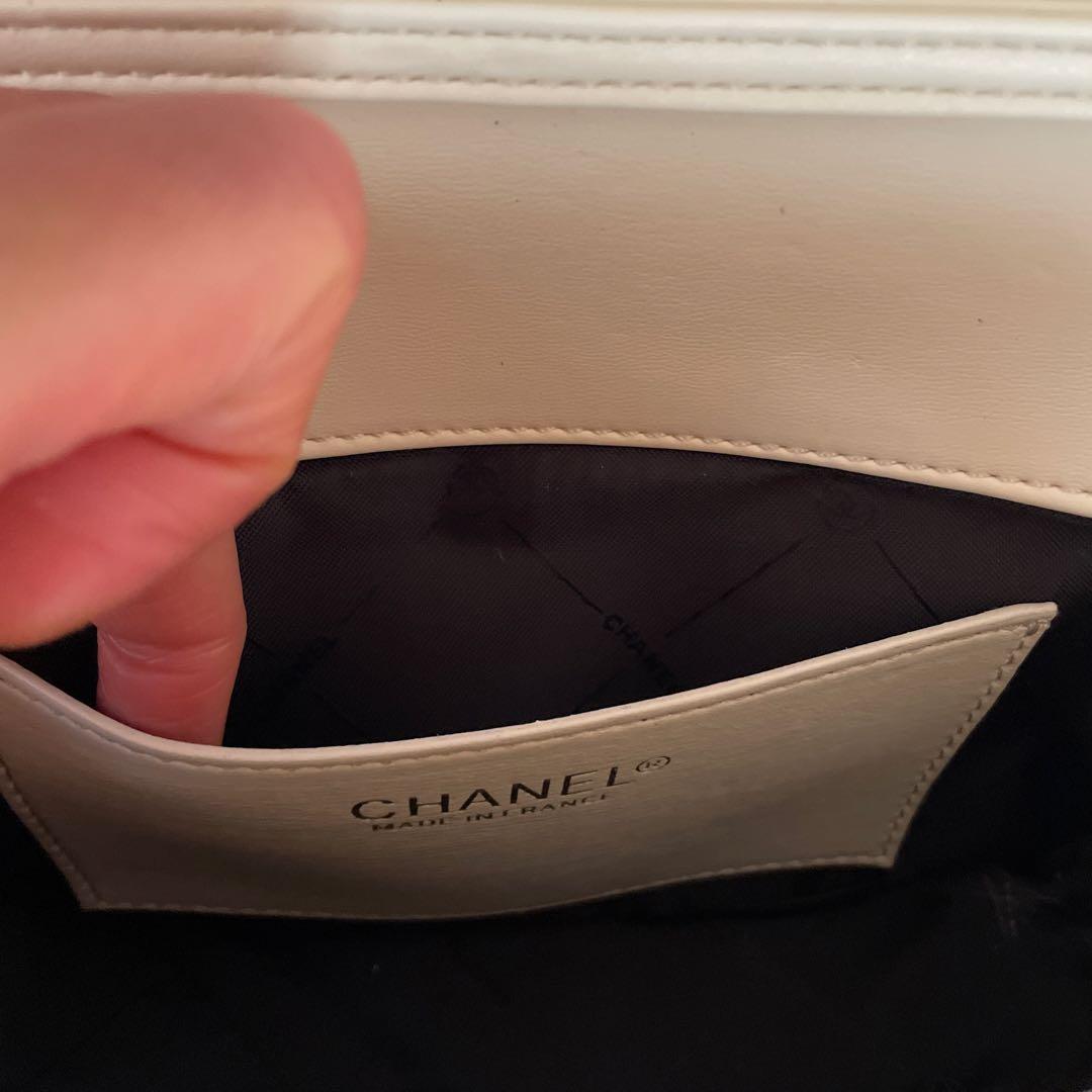 【専用購入で1,000円引き致します】CHANEL ホワイトキルティングバッグ