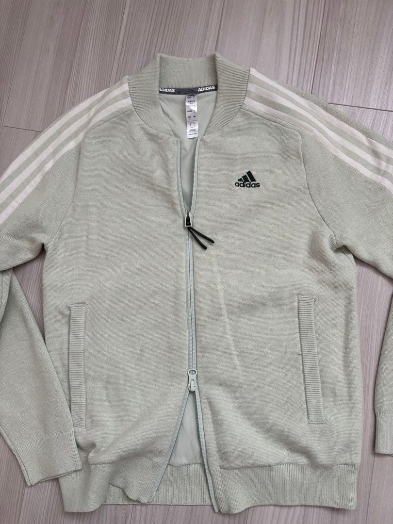 adidas レディース　ゴルフウェアセットアップ