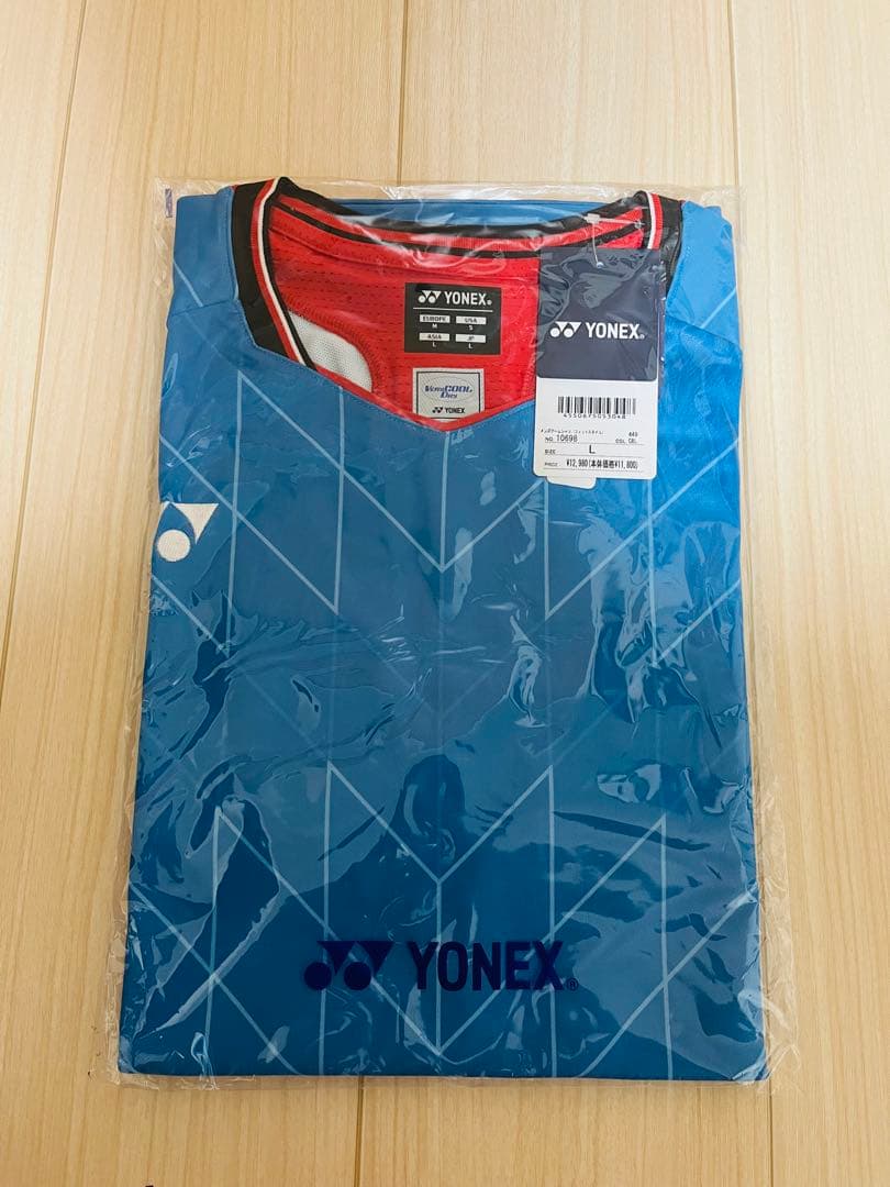 【新品タグ付】バドミントン　ヨネックス　日本代表ユニフォーム　L 10698