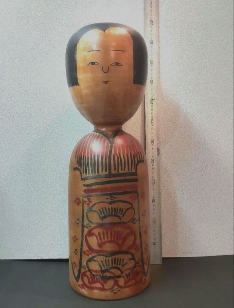 711Z196伝統こけし 秋田木地山 骨董品置物 彫刻
