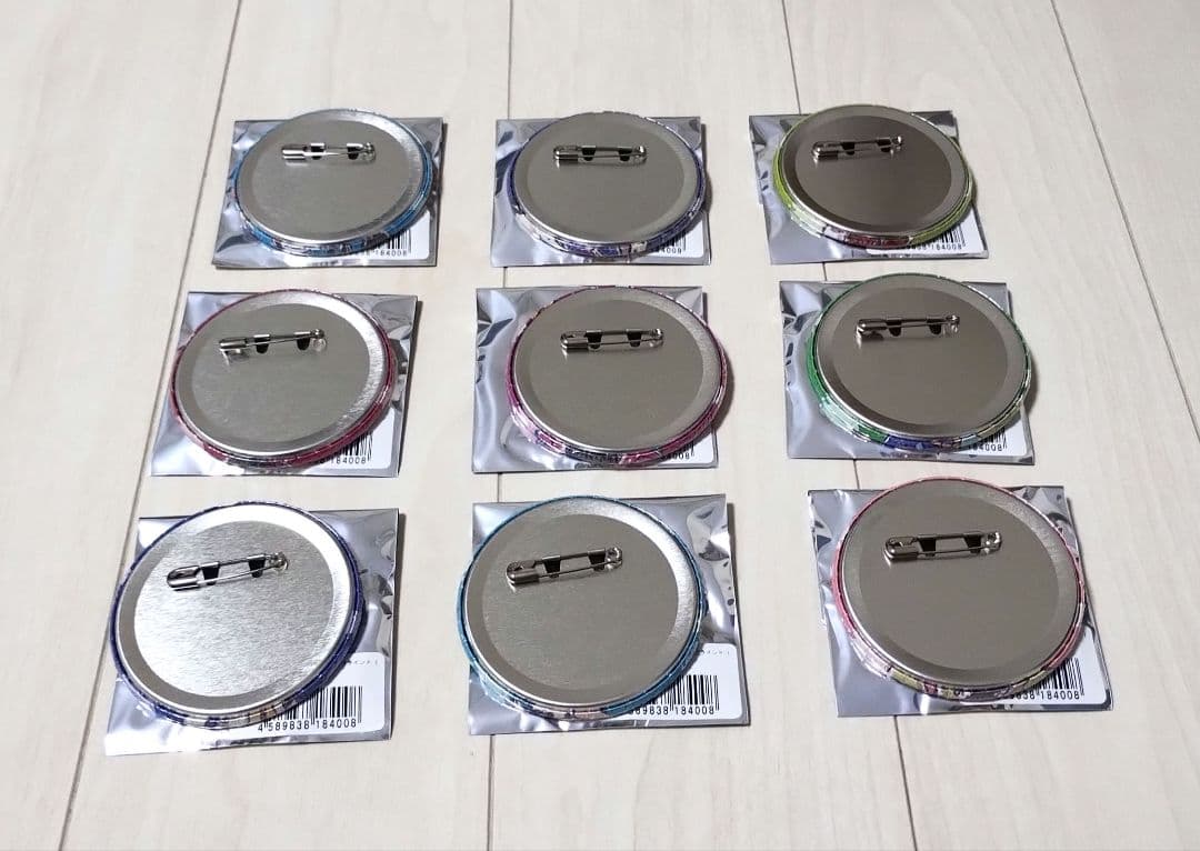 イブプロジェクト　グラフアート　缶バッジ　9種セット
