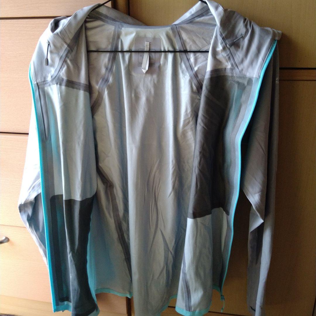 THE NORTH FACE ウィンドブレーカー 水色/グレー