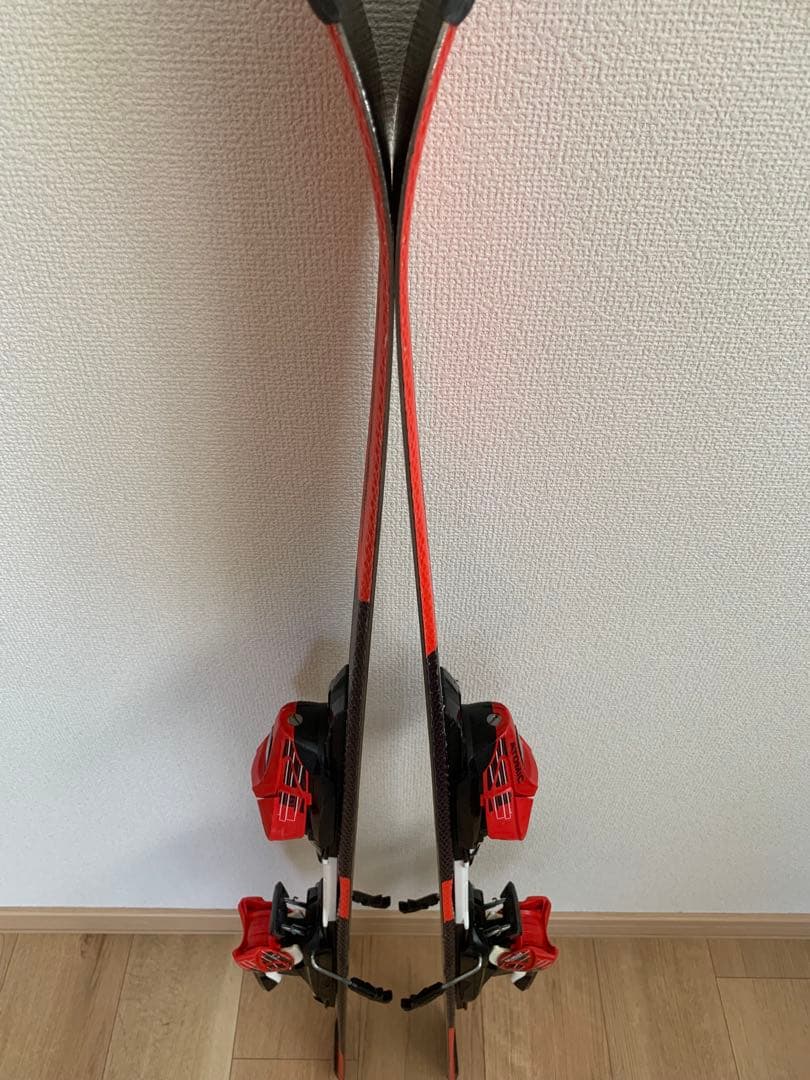 Atomic Redster J2 スキー板.ストック.スキーケースset
