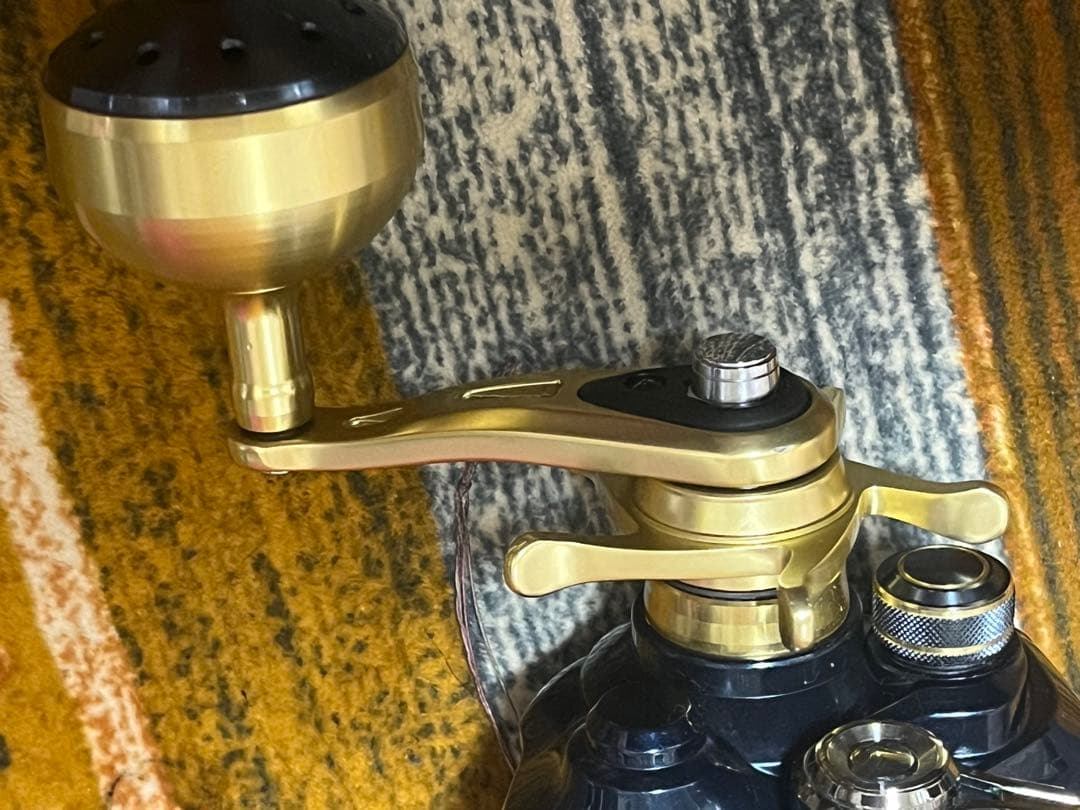 お値下げしました　SHIMANO ビーストマスター2000