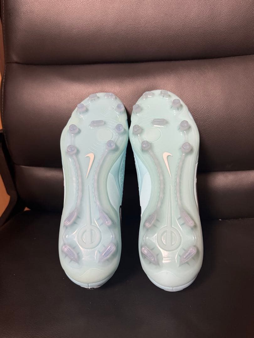 Nike サッカーシューズ 水色 スパイク