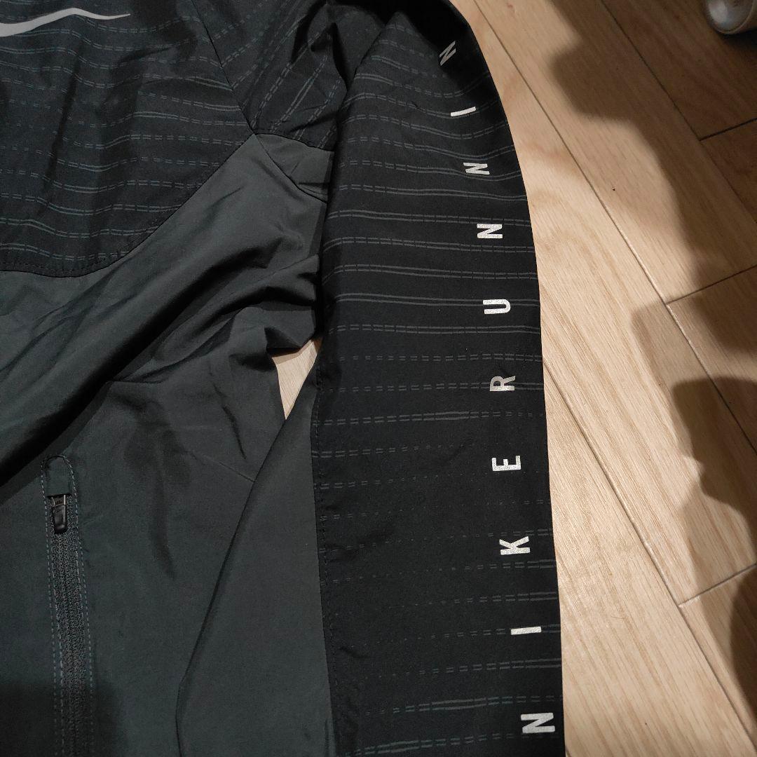 ナイキランニング　NIKERUNNING　トラックジャケット　ランニングウェア