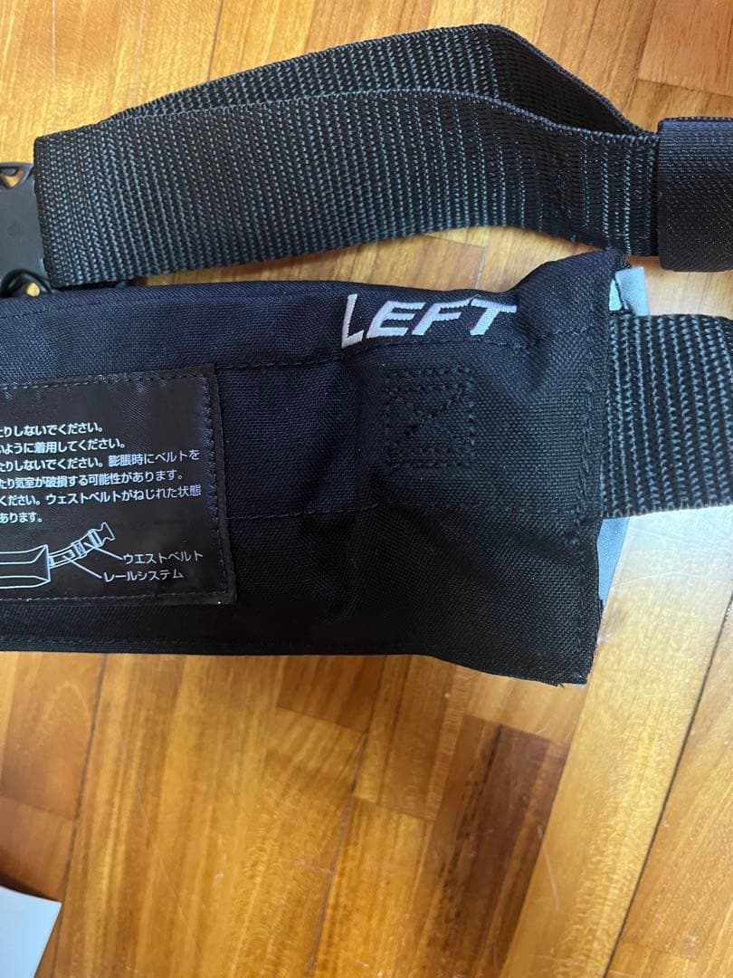 【未使用】ダイワ　膨張式ライフジャケット　DF2220