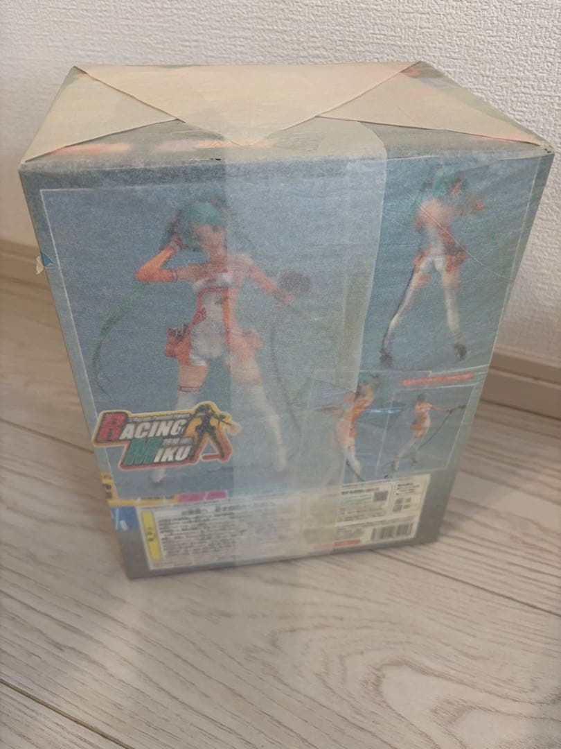 【新品・未開封】レーシングミク　2010 フィギュア