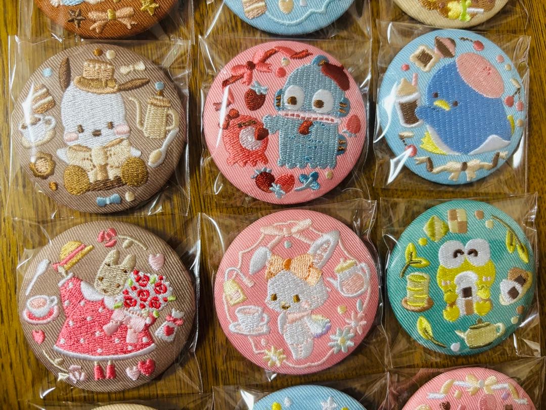 【全15種類】サンリオキャラクターズ刺繍缶バッジ３　コンプリートセット完売品