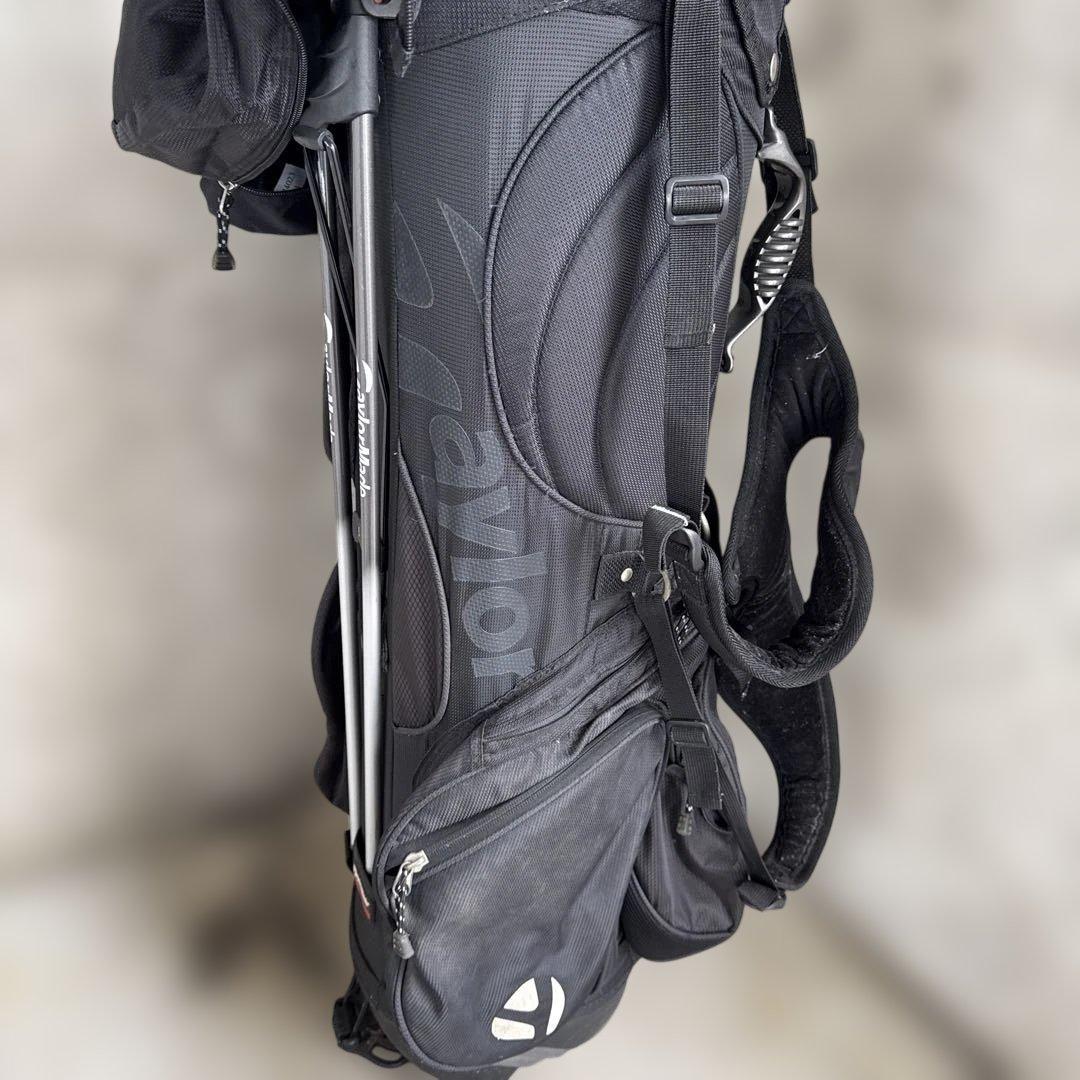 TaylorMade ブラック スタンド　ショルダー付き　キャディバック