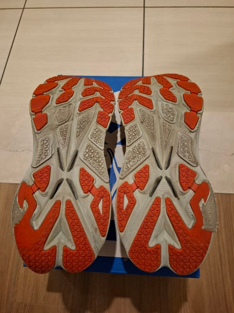 HOKA BONDI X　26.5cm
