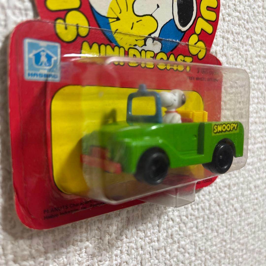 SNOOPY HANDFULS MINI DIE CAST ミニカー