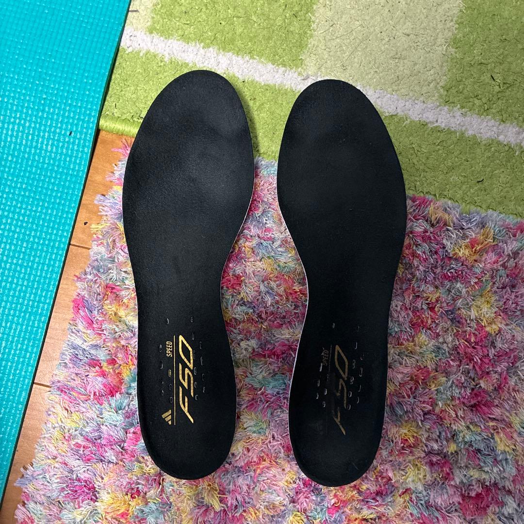 adidas MESSI ゴールド スパイクシューズ