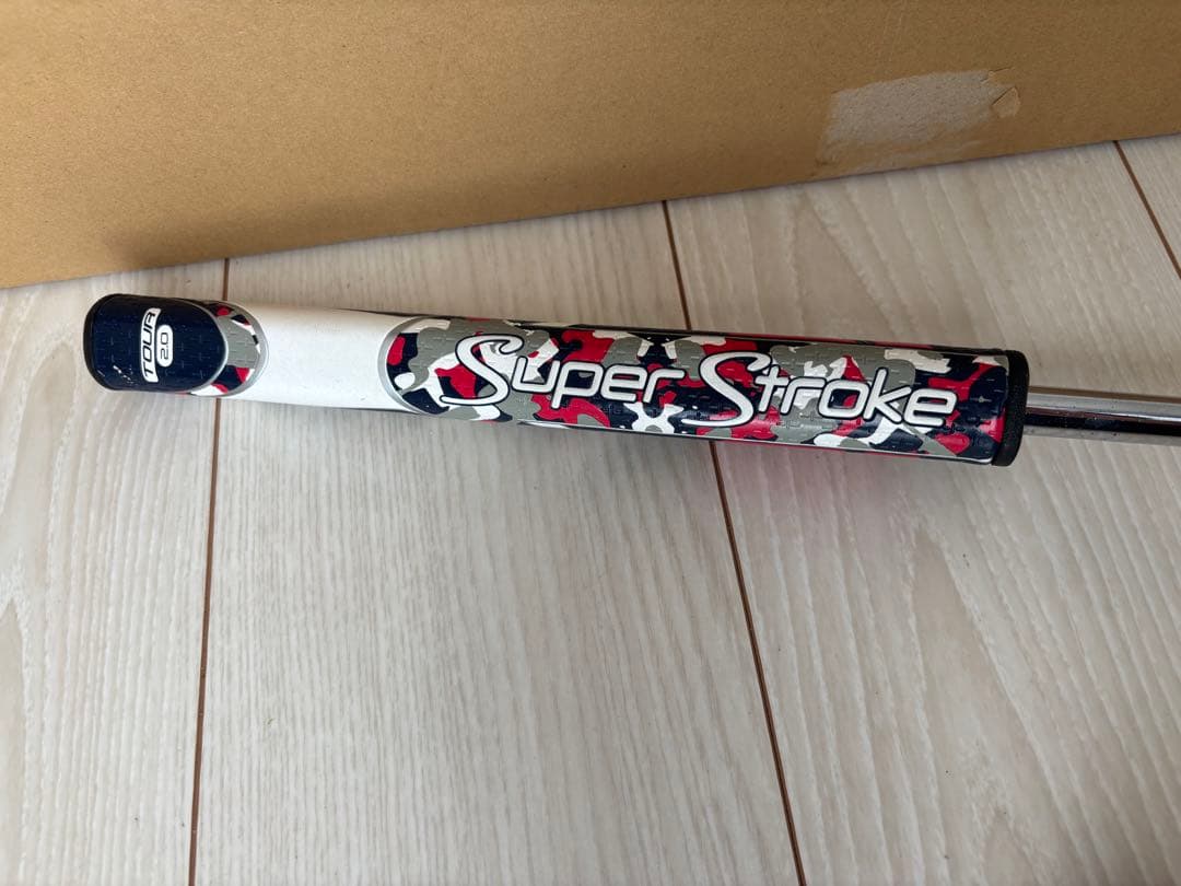 ODYSSEY 2-ball BLADE パター