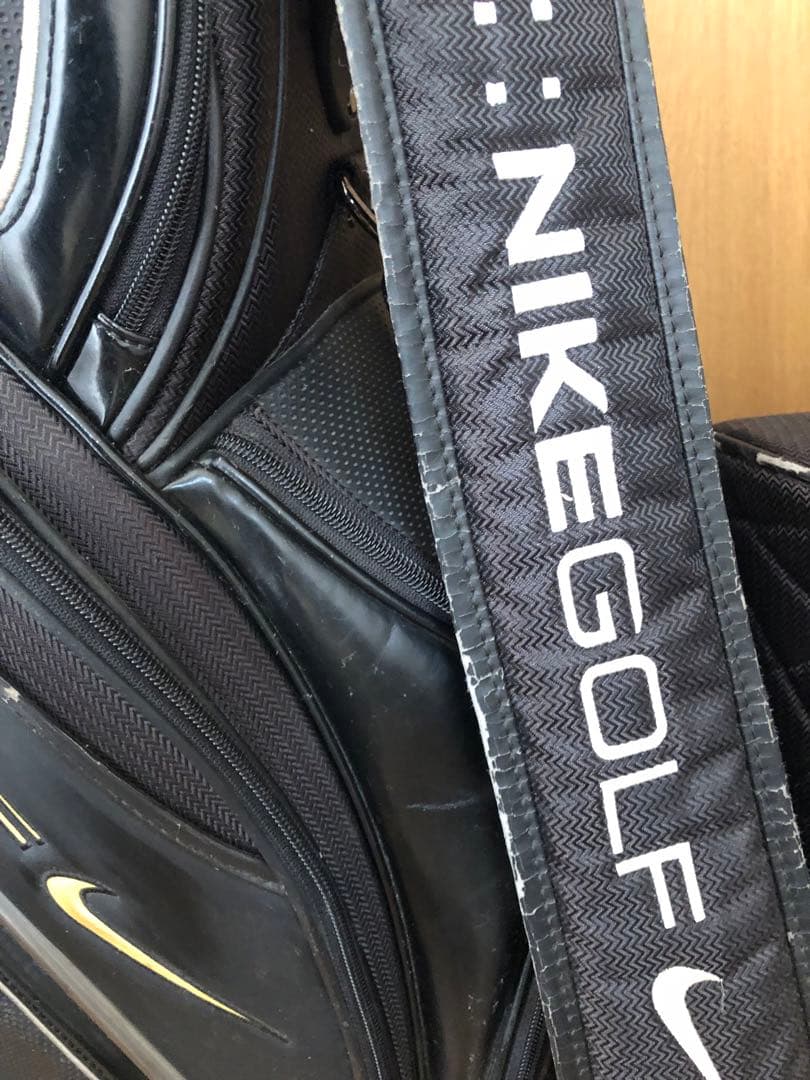 【送料込み】廃盤　高級キャディバッグ　NIKE GOLF ナイキゴルフ　激安
