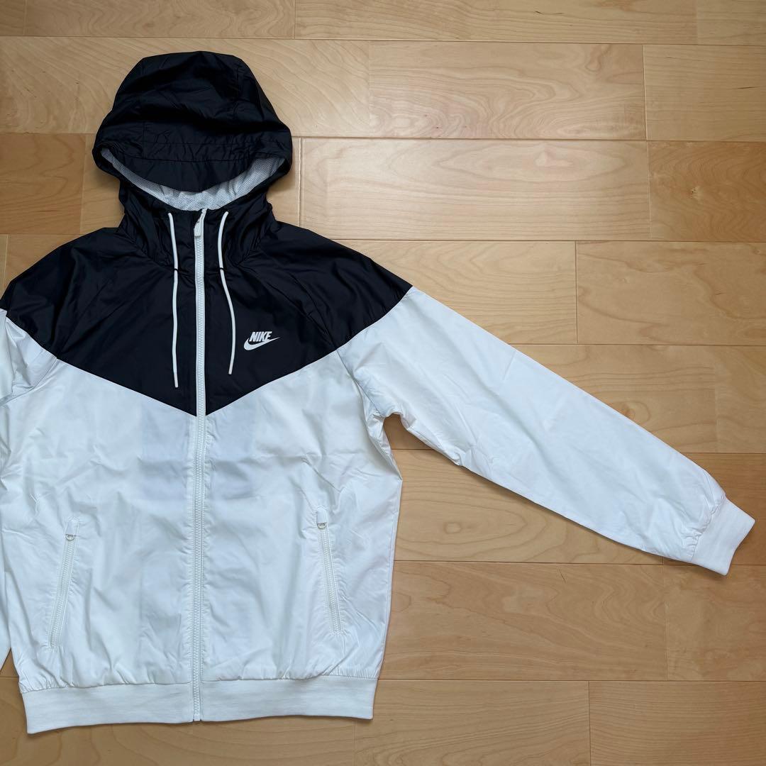 NIKEナイキ　ウィンドブレーカー　ウィンドランナージャケット　黒　白　L 新品