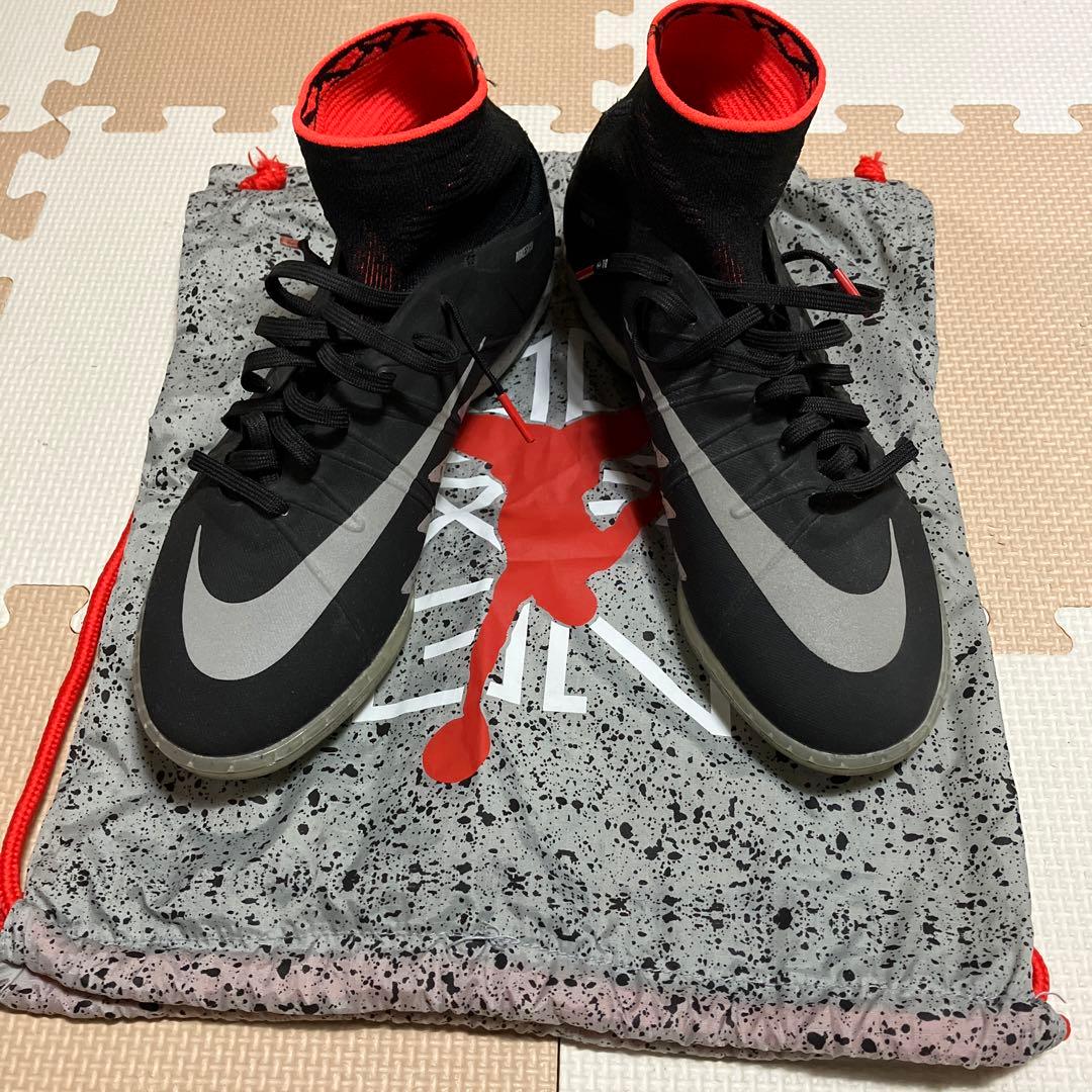 【レア】NIKE ハイパーヴェノム ファントム II NJR FG