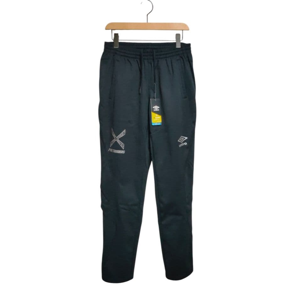 g*7様 新品 UMBRO プロトレーニングパンツ サーモシェルパンツ メンズX