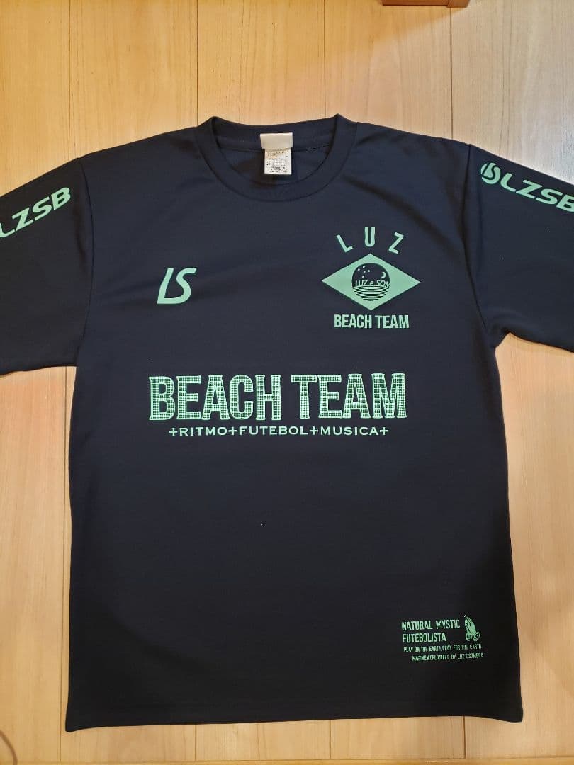 LUZ eSOMBRA BEACH CHAMP　限定プラシャツ
