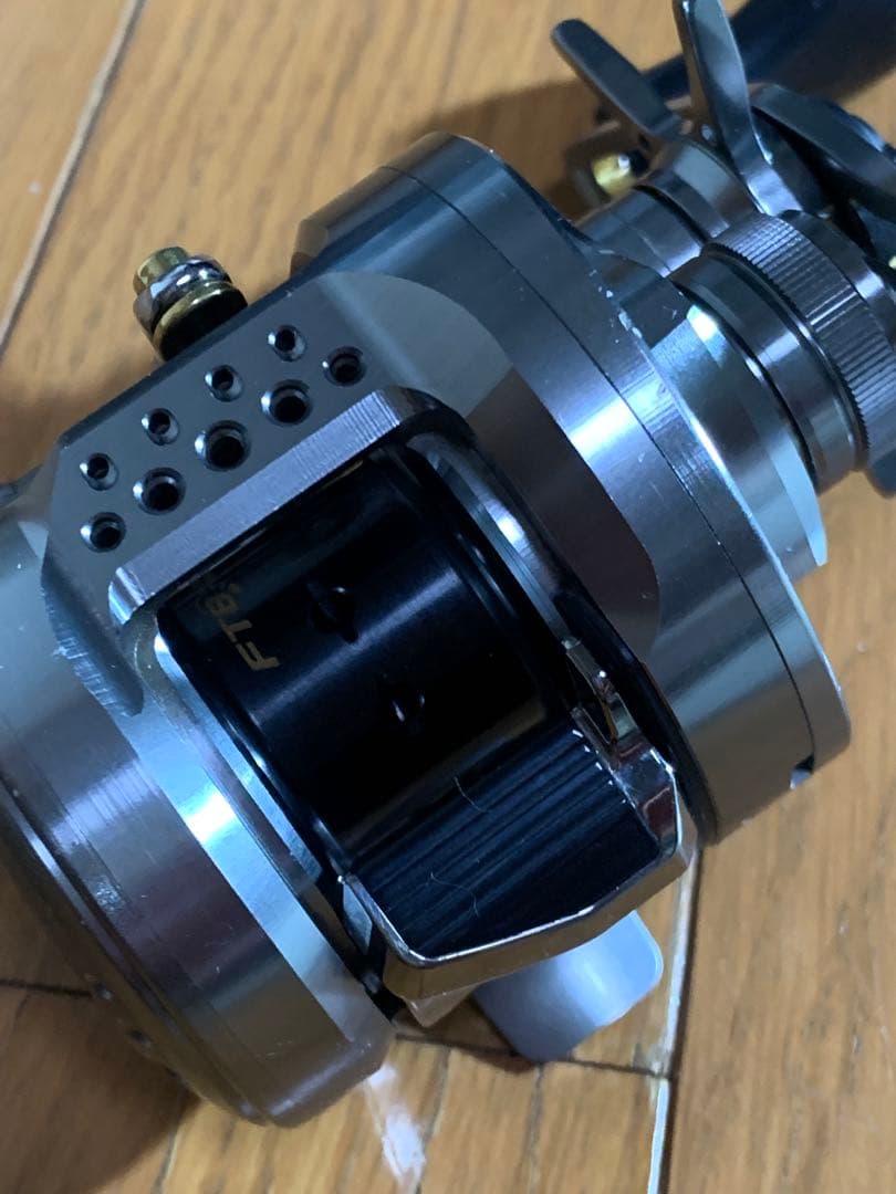 リール SHIMANO 23 CALCUTTA CONQUEST BFS XG 8.9