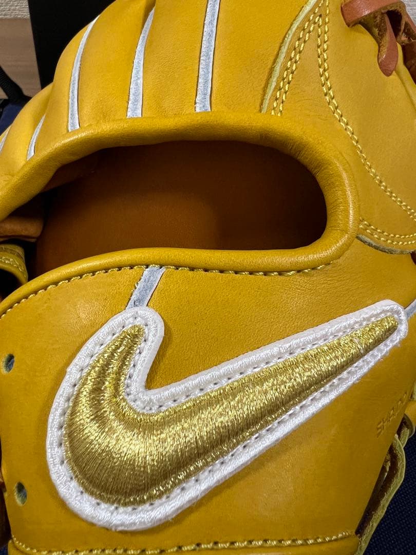 日本製 激レア NIKE 硬式グローブ内野手用 SHADO ELITE 謝道