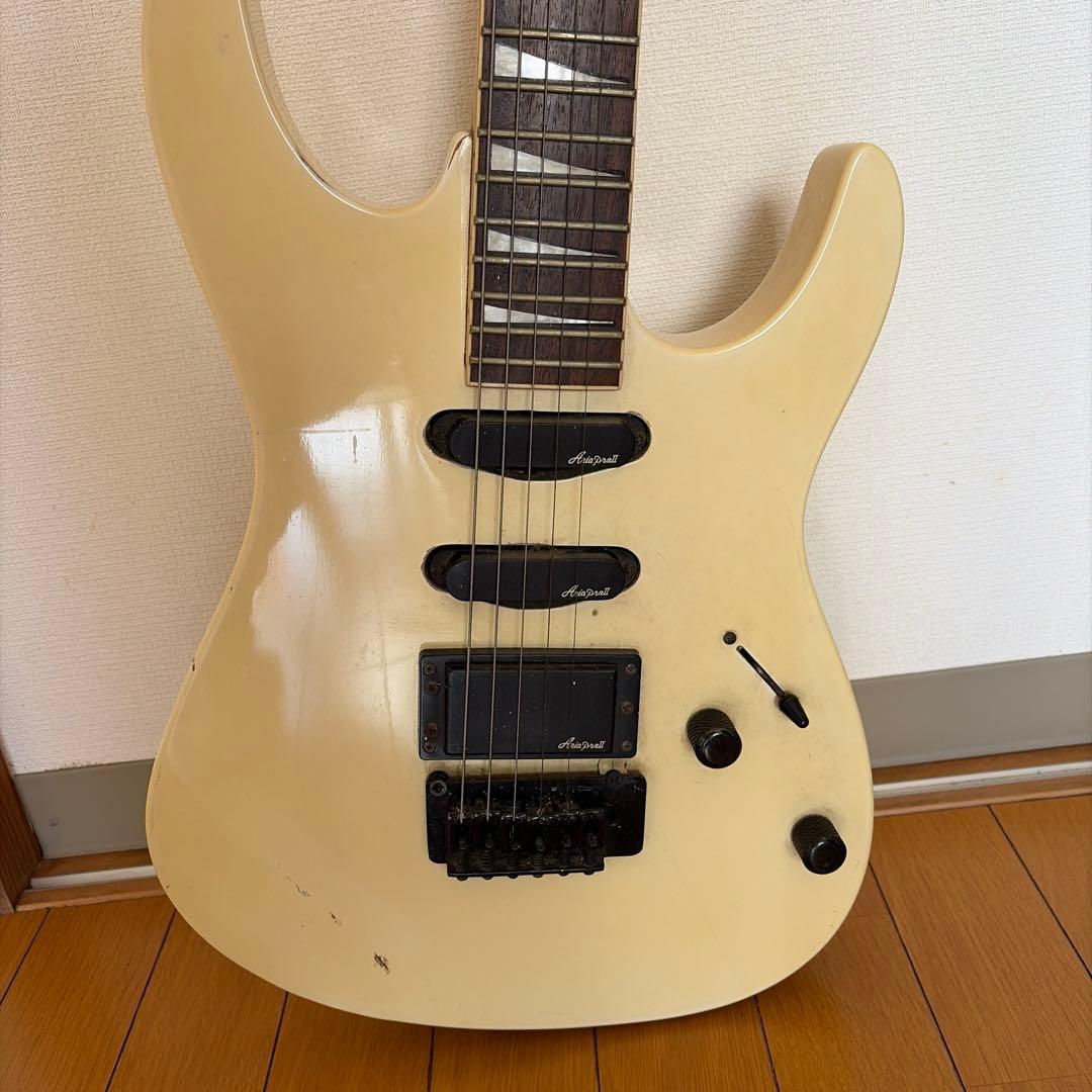 セールAria Pro II sa-300