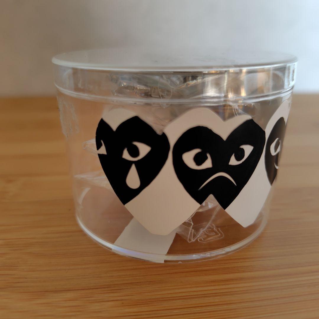 COMME des GARCONS　コムデギャルソン　ピンバッジ
