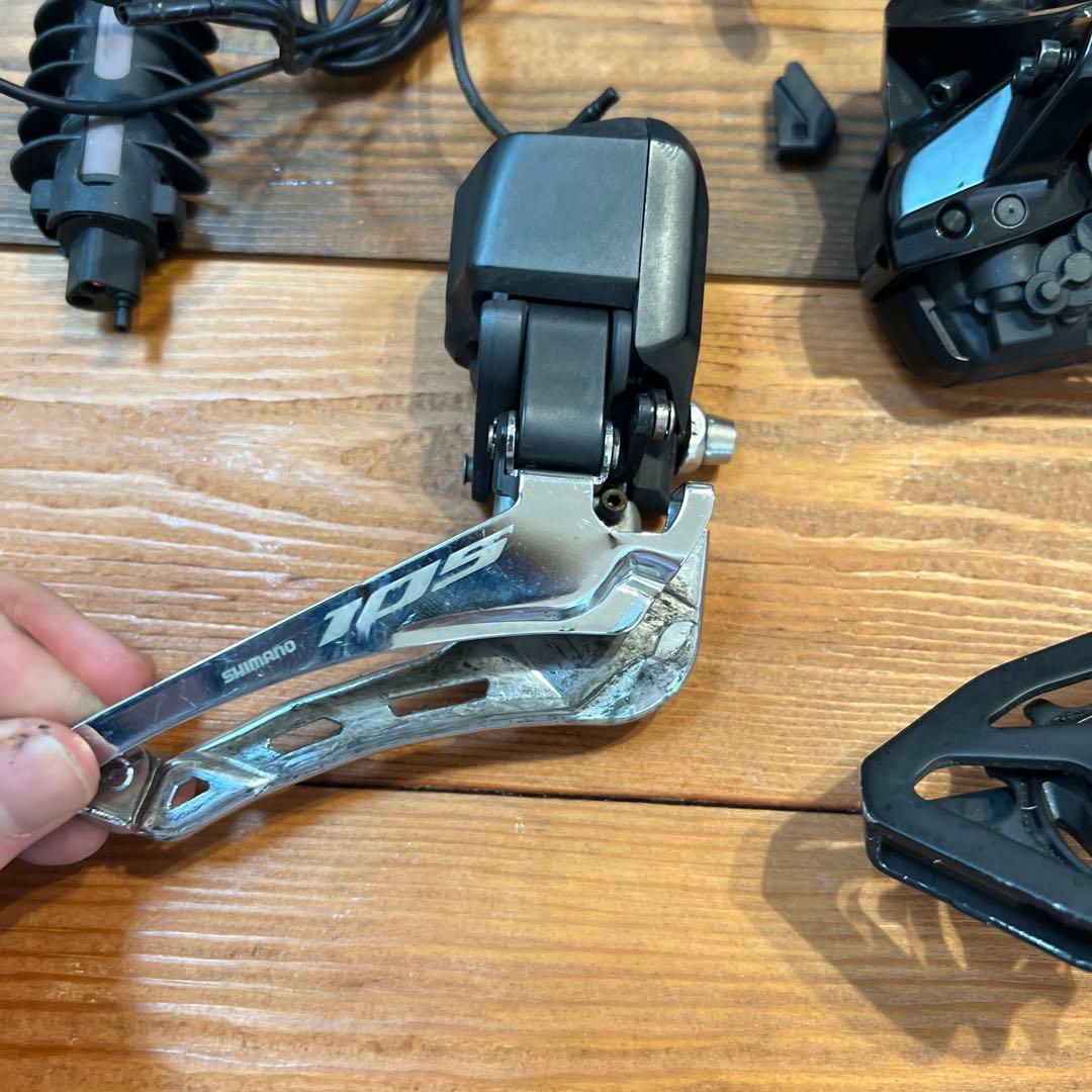R7170 105 Di2グループセット