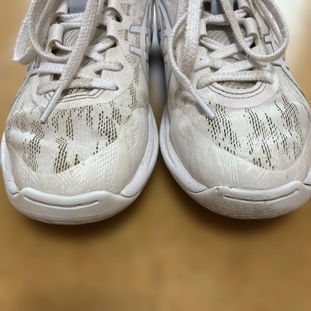 【美品】週末お値引きasics バスケットシューズ　ゲルフープV17 23.5㎝