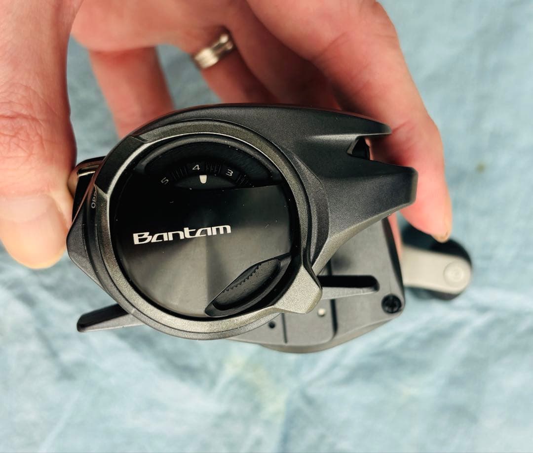 22 Bantam xg LEFT ベイトリール　22バンタムxg 左