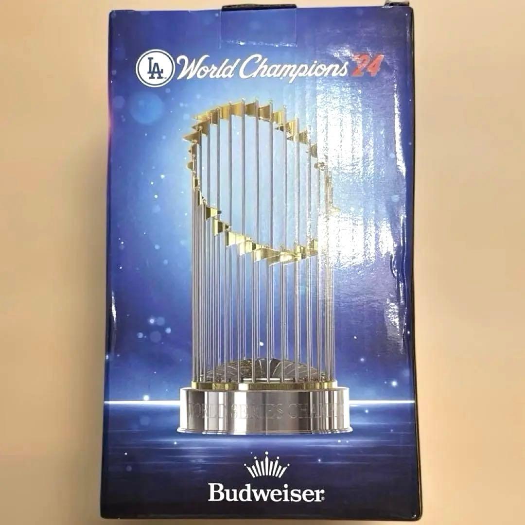 【値下げ】ドジャースタジアム限定配布 '24チャンピオンレプリカトロフィー