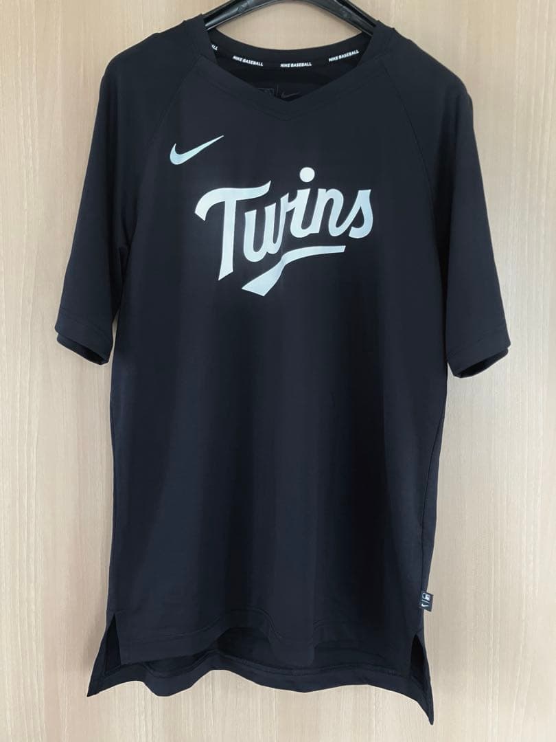 【NIKE】 ミネソタ・ツインズ 選手支給モデル　 Vネック Tシャツ