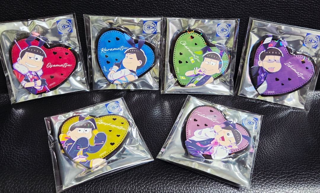 ★おそ松さん★ハート型ホログラム缶バッジ/バニーボーイver.★コンプリート★