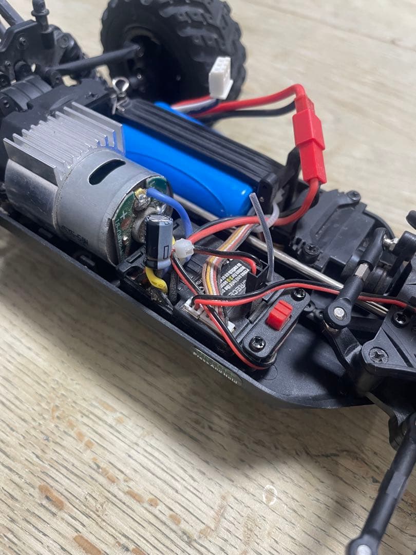 HBX 1/18 4WD オフロードバギー ラジコン バッテリー追加1 美中古品